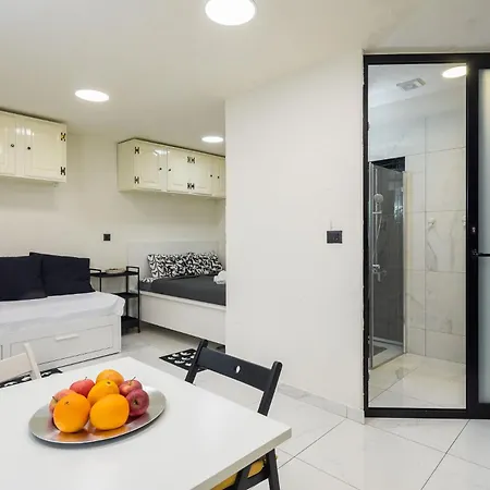 Apartamento Adrian *